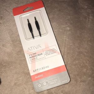 ATIVA 6ft 3.5mm audio/aux cable New in packaging
